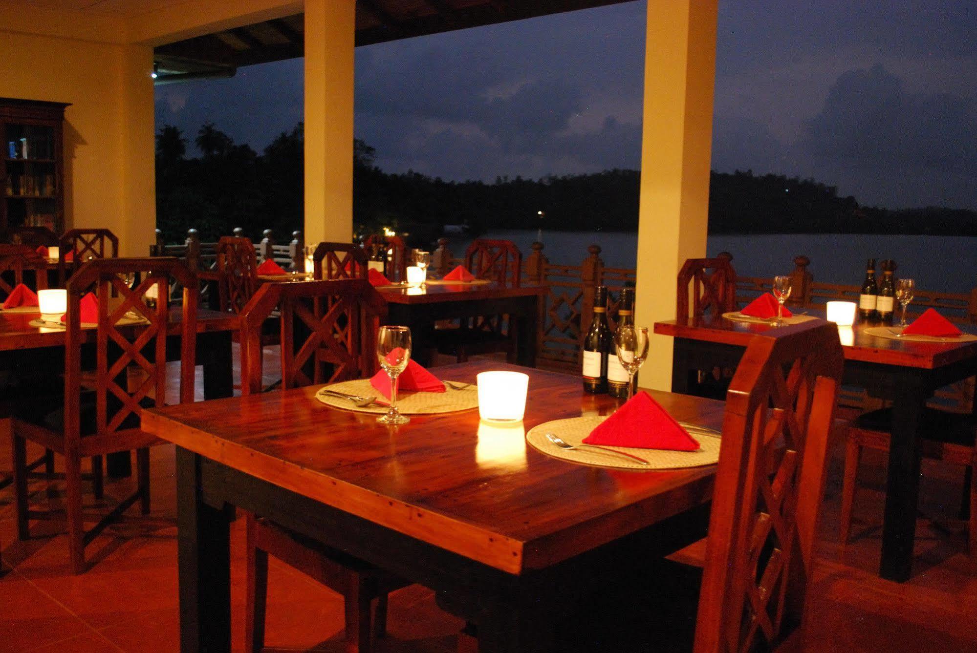 Kalla Bongo Lake Resort Hikkaduwa Exterior photo