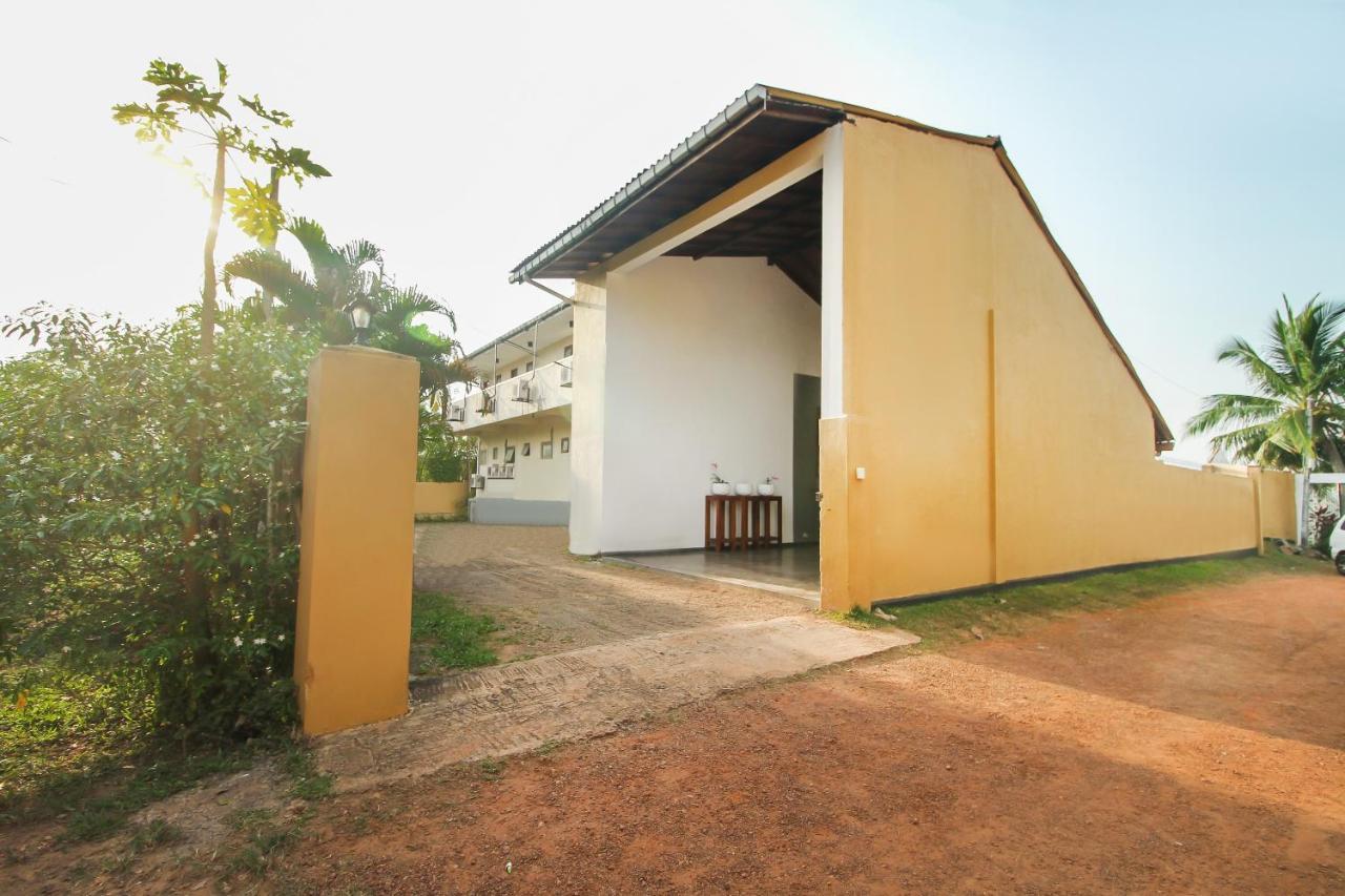 Kalla Bongo Lake Resort Hikkaduwa Exterior photo